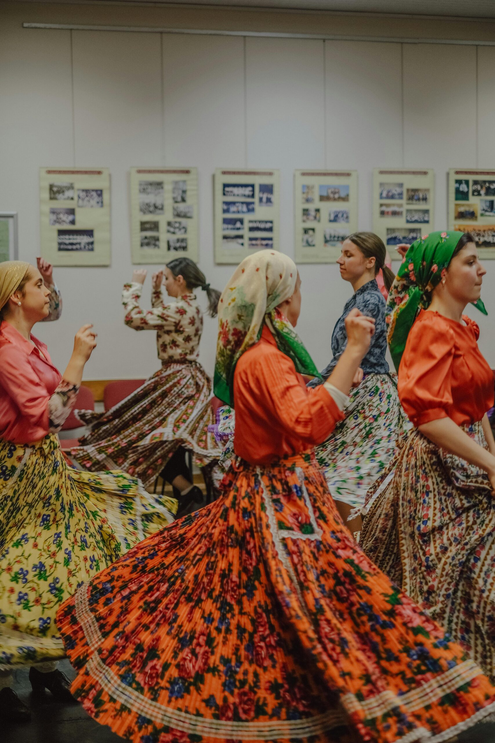 The Enchanting Folk Dance of Pakistan: A Celebration of Culture and Tradition